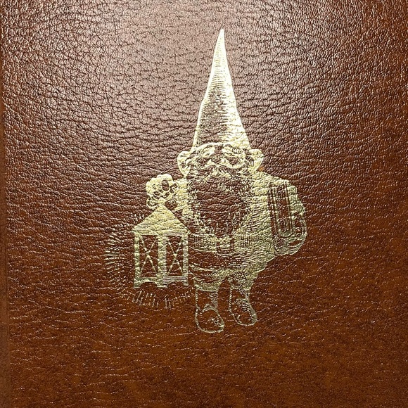 Vintage Gnomes Book; ©️1976 - Picture 5 of 8